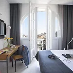 Szálloda College 4*