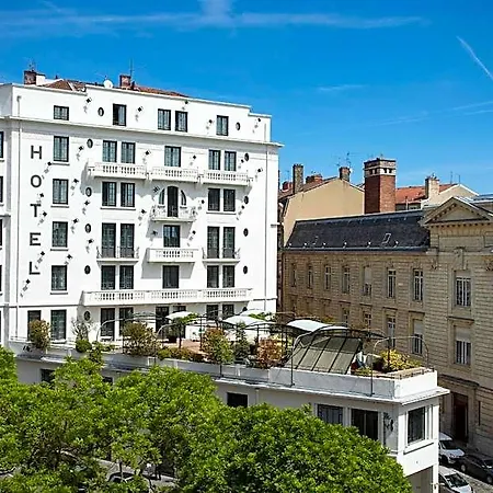 College Szálloda 4*
