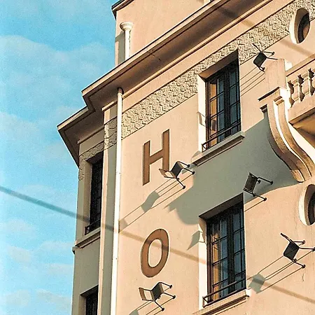 Szálloda College Lyon