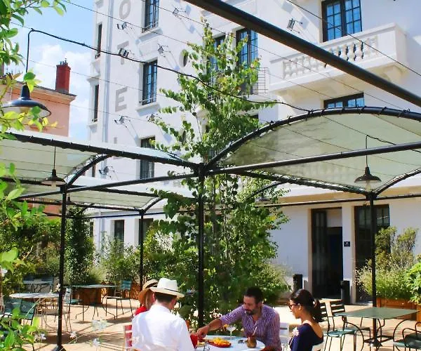 学院酒店 酒店 4*