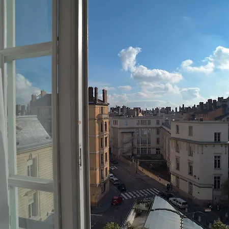 Collège 4*