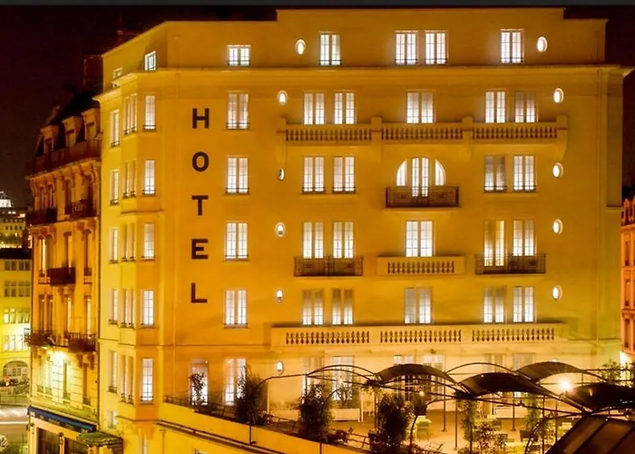 Collège Hotel 4*