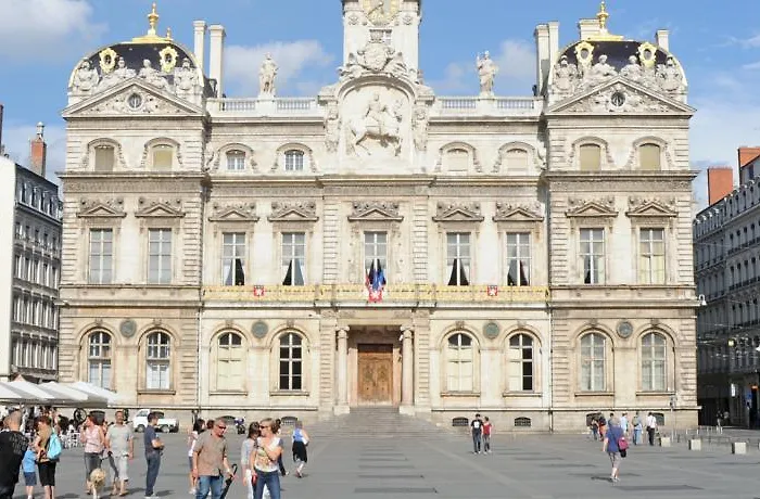 Hotel Collège Lione