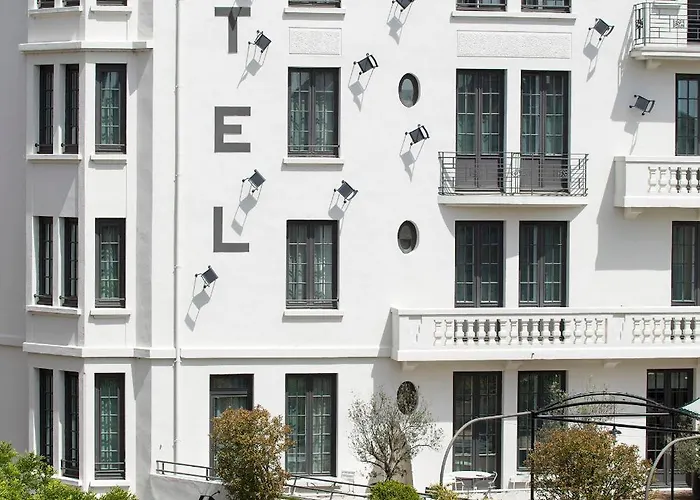 Hotel Collège Lione